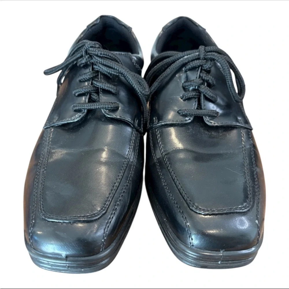Deer Stags Sleek Kids Black Oxford Dress Shoes